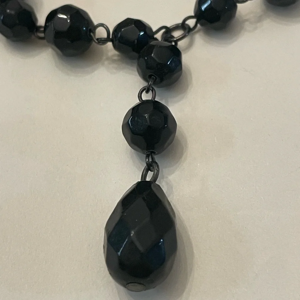 Elegant Black Beaded Necklace